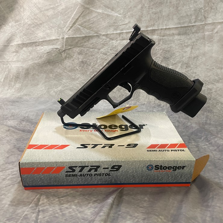 #4353 • Stoeger STR-9 Combat 9mm Luger Pistol, SN: T6429-23AG00450
