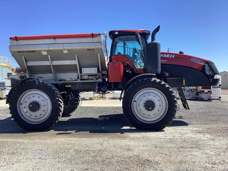 2021-case-trident-5550-spreader-image-5