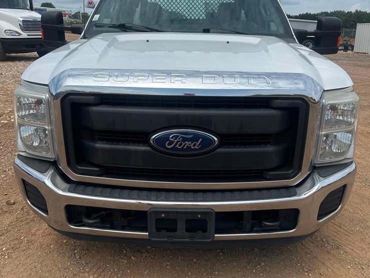 2015-ford-f350-image-2