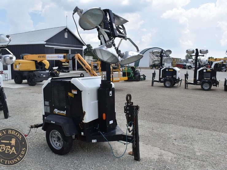 2019-allmand-bros-night-lite-v-series-image-10