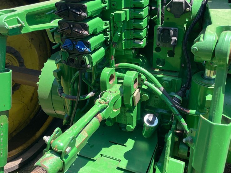 2013-john-deere-8360rt-image-12
