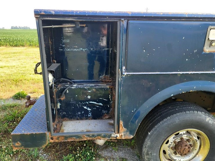 2002-dodge-2500-image-26