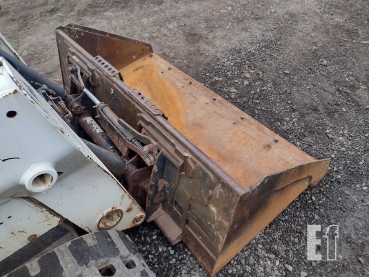 2020-bobcat-t595-image-18