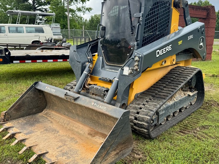 2023-deere-331g-image-5