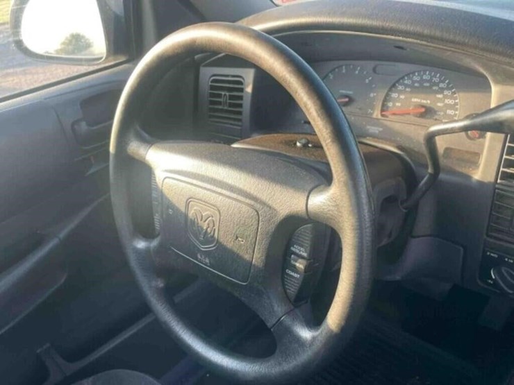 2003-dodge-dakota-image-44