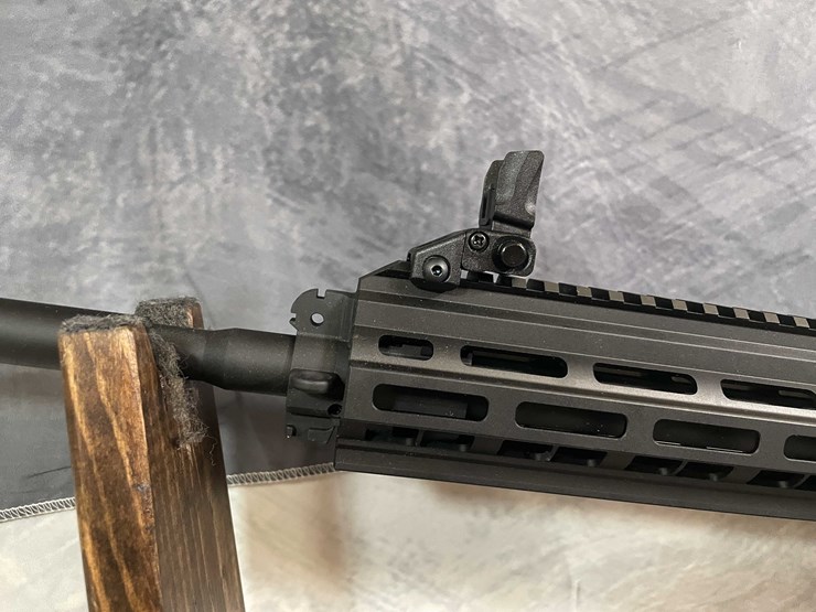 #4457-•-heckler-and-koch-416-(ar-15)-22-lr-semi-auto-rifle,-sn:-hb075574-image-19