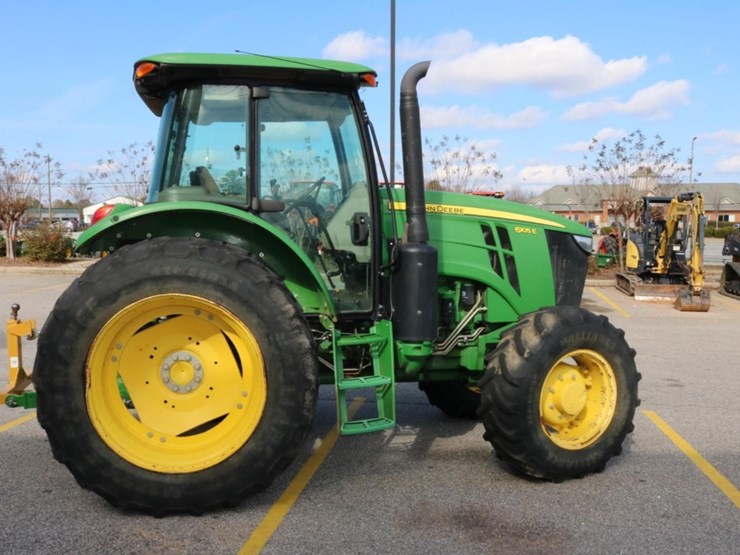john-deere-6105e-image-4