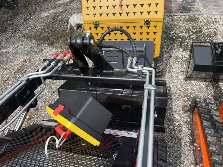 new-mms-skid-steer-loader-image-5