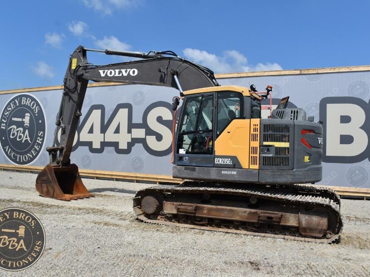 2018-volvo-ecr235el-image-12