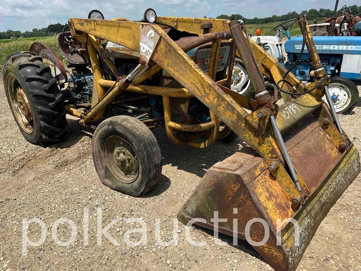 ford-3000-image-1
