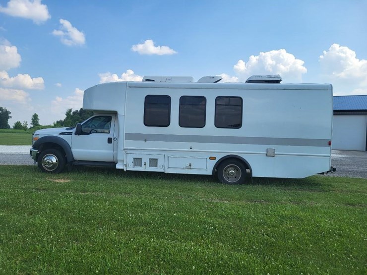 2012-ford-f550-xl-image-6