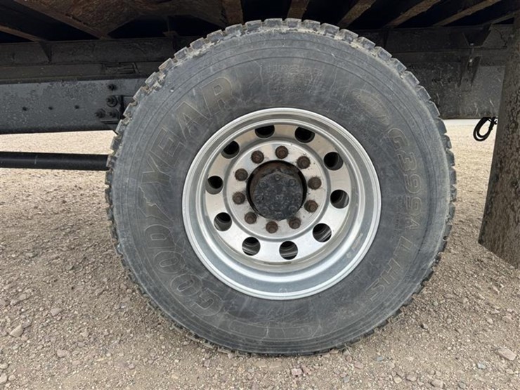 2012-international-durastar-4300-image-39