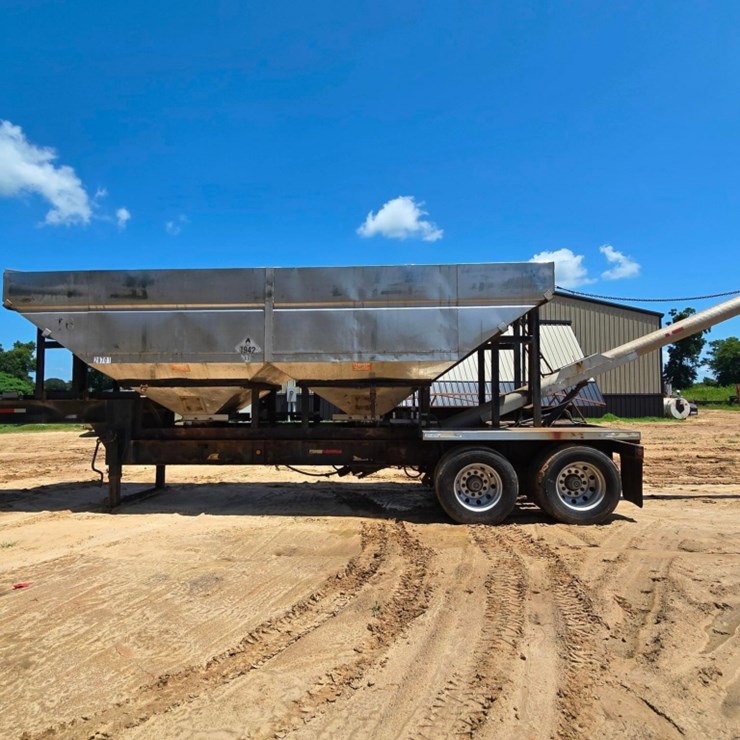 2006 MAGNOLIA TRAILER