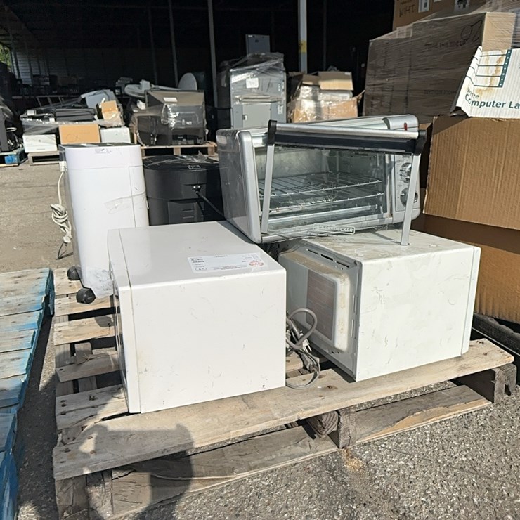 LOT#-800-MICROWAVE & PAPER SHREDDERS