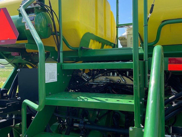2012-john-deere-1790-image-79