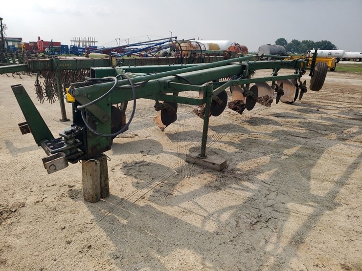 john-deere-6-image-2