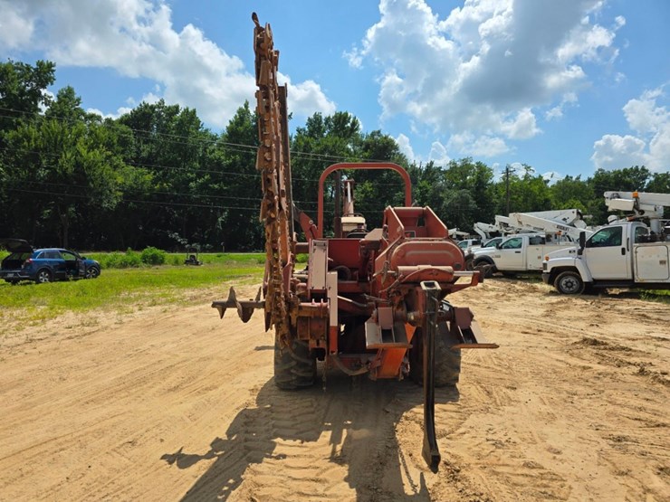 ditch-witch-6510-image-8