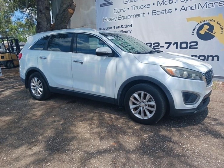 2016-kia-sorento-image-2