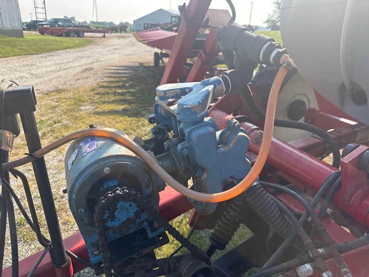 case-ih-2800-image-10