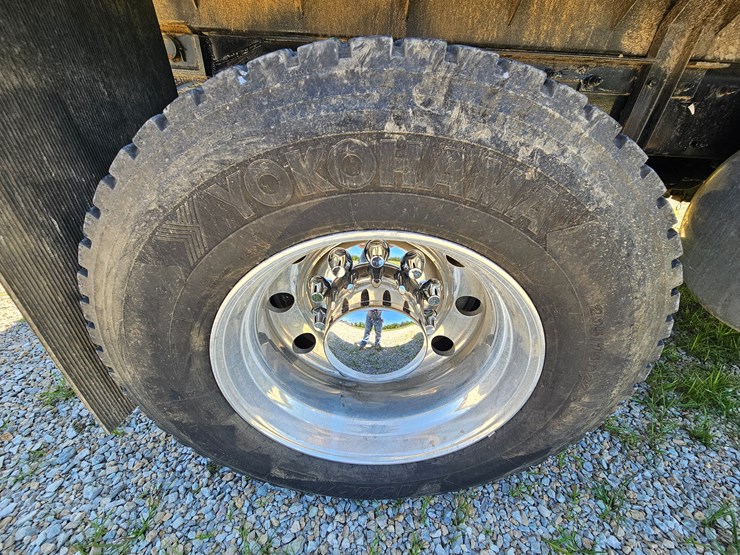 2012-peterbilt-382-image-107
