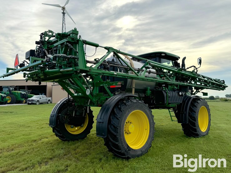 2019-john-deere-r4038-image-5