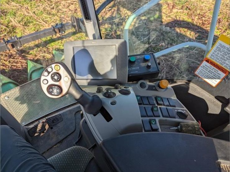2017-claas-jaguar-860-image-17