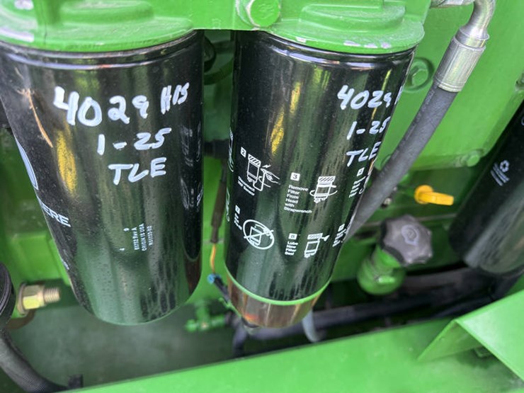 2010-john-deere-2010-image-49