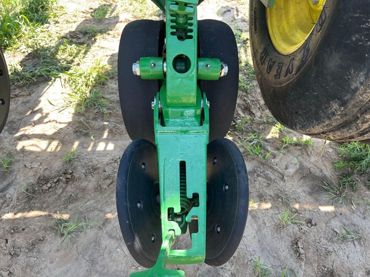 2012-john-deere-1790-image-19