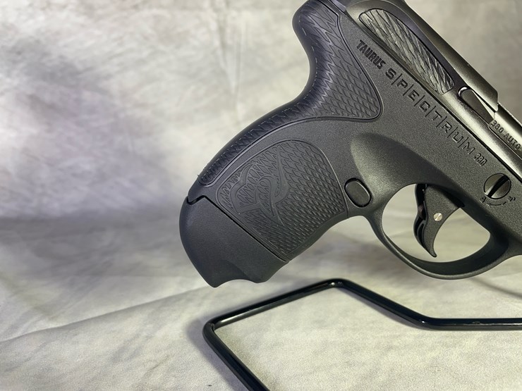 #4383-•-taurus-spectrum-380-auto-pistol,-sn:-1j020202-image-6