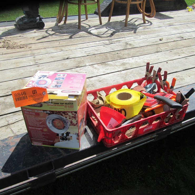 #8846 • Contents of Lot
