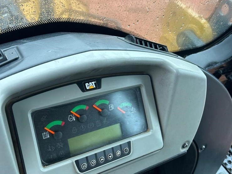 2019-caterpillar-953k-image-50
