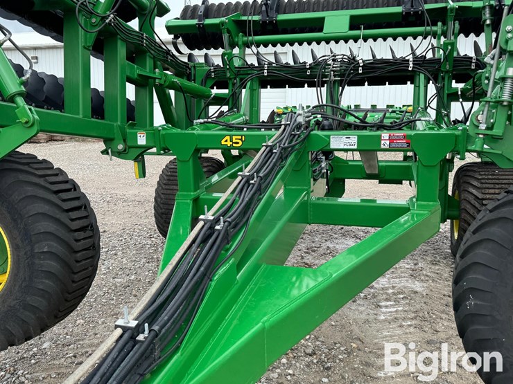 2023-john-deere-2680h-image-11