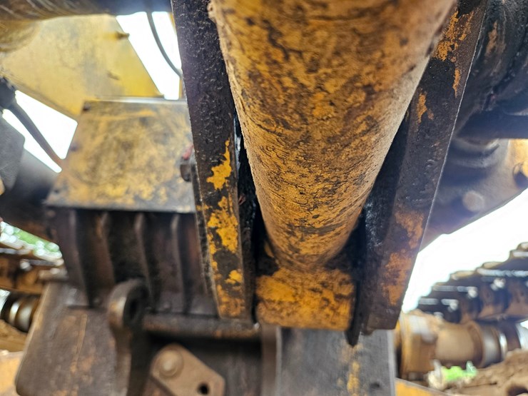 1984-caterpillar-973-image-59