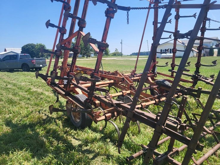 allis-chalmers-1300-e-30'-field-cultivator-w/3-bar-spike-harrow-image-20