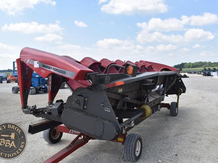 2011-massey-ferguson-830-image-5