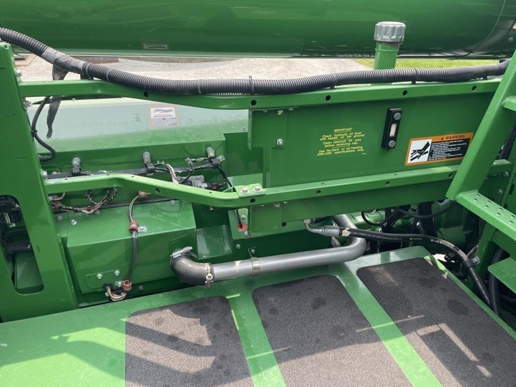 2015-john-deere-s660-image-42