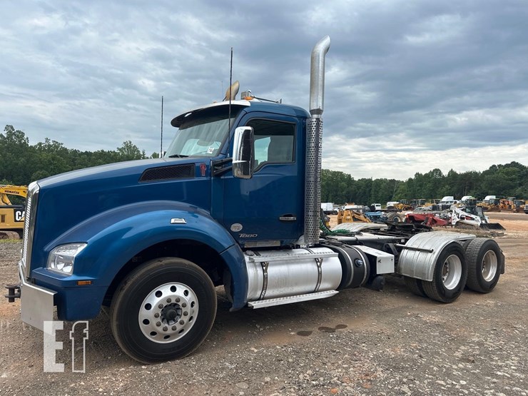 2015-kenworth-t880-image-1