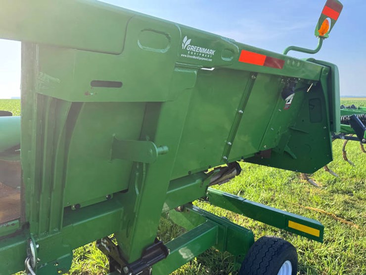 2014-john-deere-608c-image-6