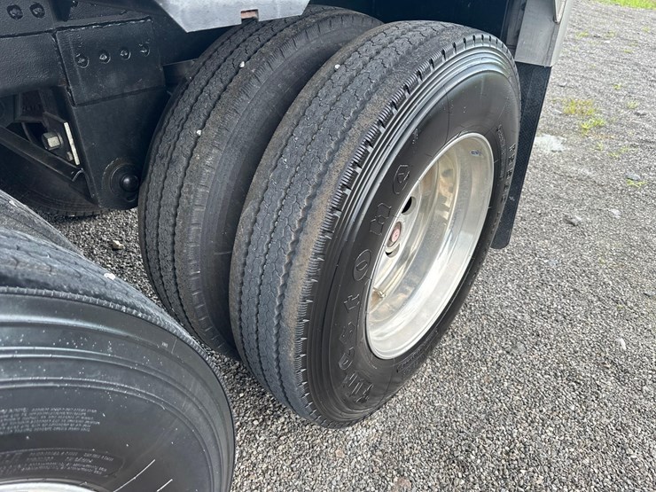 2019-40'-timpte-grain-trailer-image-20