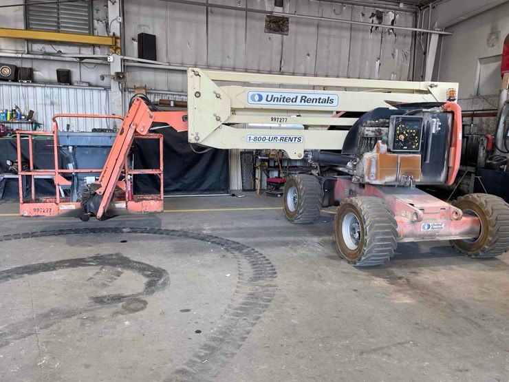2007-jlg-450aj-series-ii-manlift-image-24