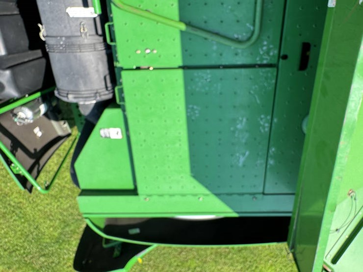 2010-john-deere-2010-image-60