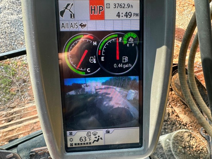 2018-deere-245g-lc-image-43