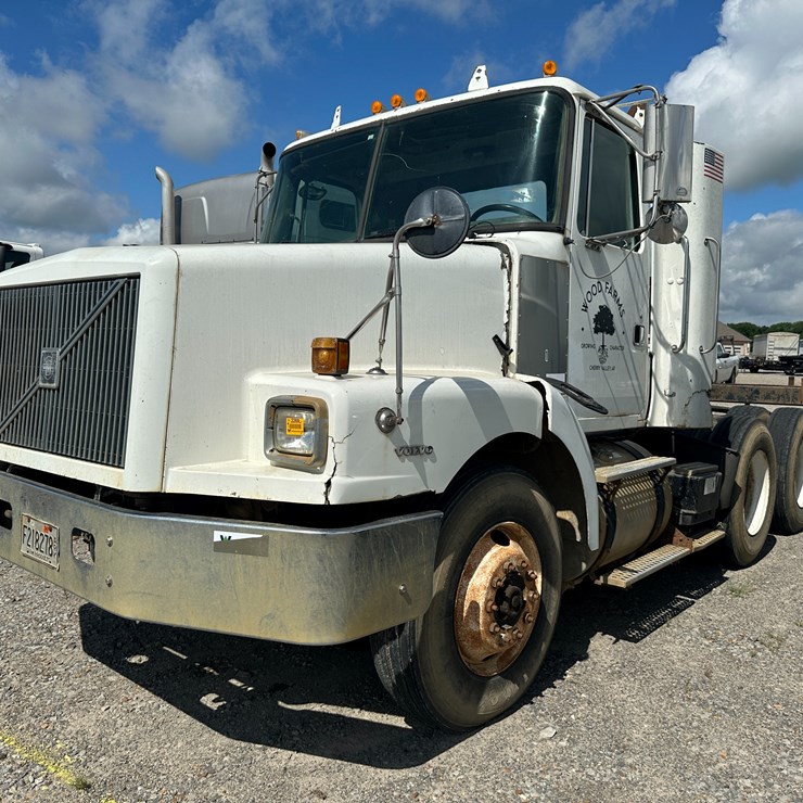 1997 CUMMINS M11
