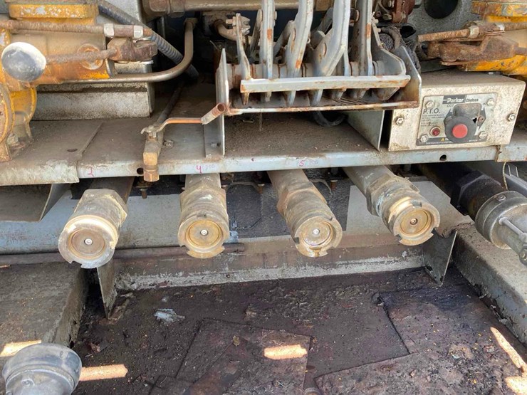 fuel-truck-bed---2,100-gals-image-14