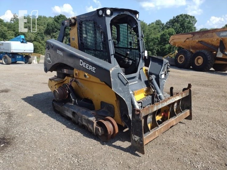 2020-deere-333g-image-38