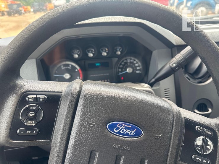 2015-ford-f350-image-27