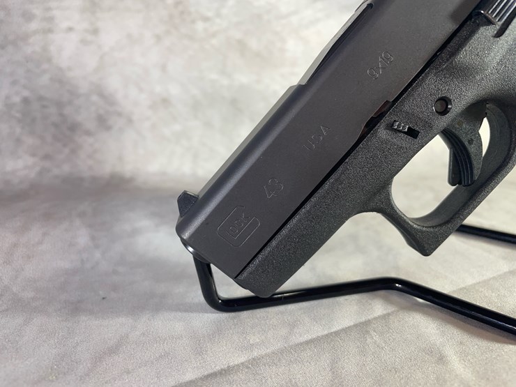 #4389-•-glock-model-43-9mm-luger-pistol,-sn:-aewk121-image-16