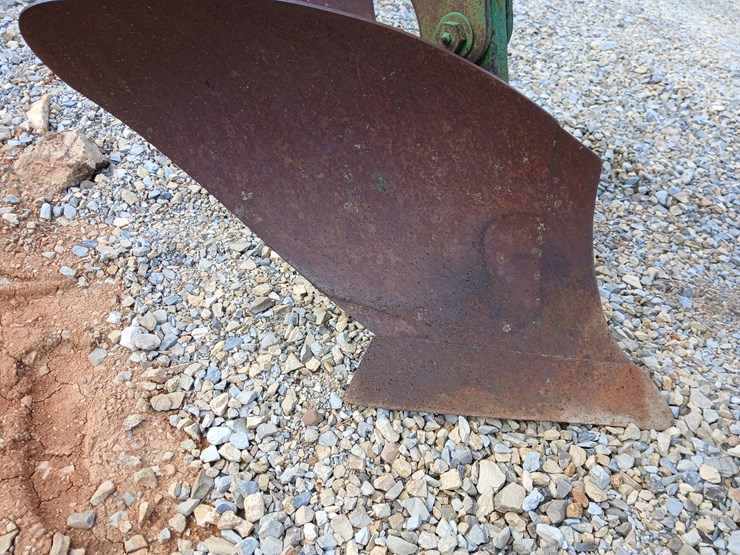 #20857-•-4-bottom-john-deere-plow-3-point-hitch-image-13