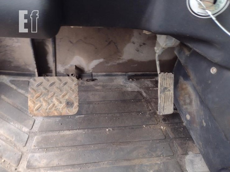 2015-caterpillar-tl943c-image-7