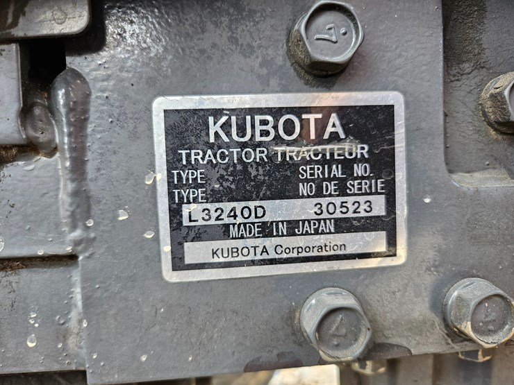 #20866-•-2008-kubota-l3240-tractor-image-59